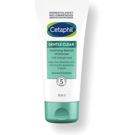 Cetaphil Gentle Clear Mattifying Blemish Moisturiser, Salicylic Acid Face Cream 89ml