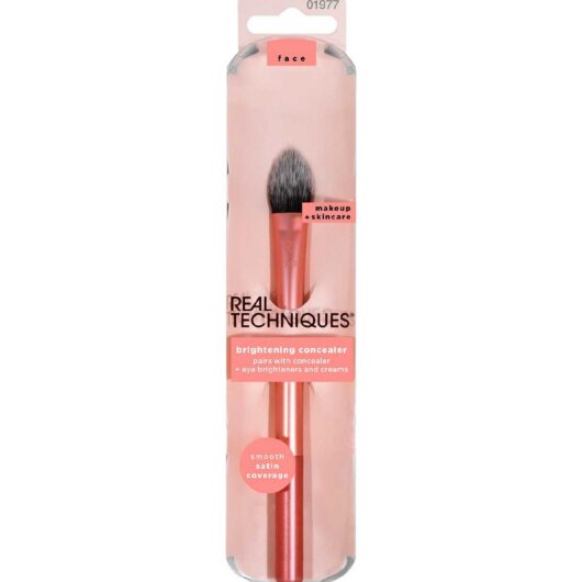 Real Techniques Kitten Paw -Brightening Concealer Brush