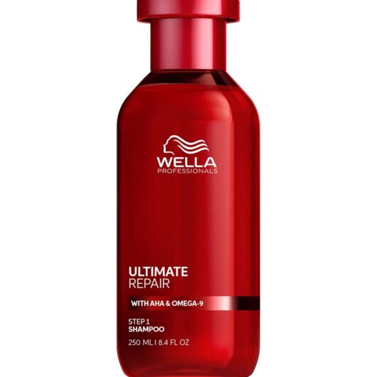 Wella Professionals Ultimate Repair Shampoo - Professional Lightweight For Damaged Hair250 ml, 250ml